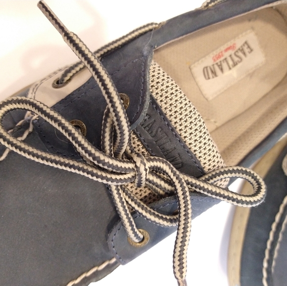 Eastland Blue and Cream Loafers Solstice 7 1/2 - Picture 6 of 16